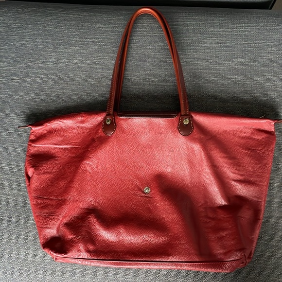 Rossi and Caruso Red Leather Shoulder Bag Trieste. Foldable. - Picture 7 of 9
